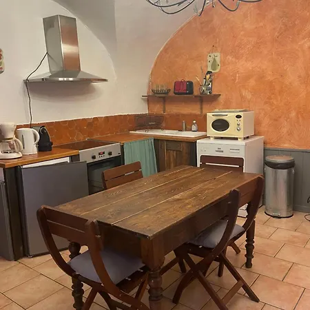 Mas De La Rose Apartment